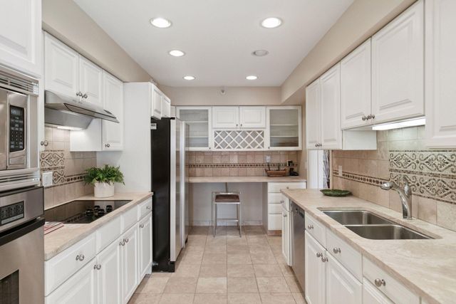 1235 Yale Place 1505, Minneapolis, MN 55403