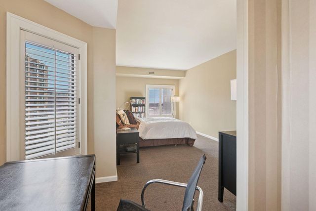 1235 Yale Place 1505, Minneapolis, MN 55403