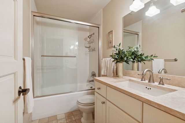 1235 Yale Place 1505, Minneapolis, MN 55403