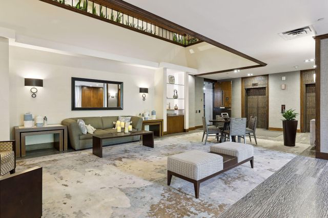 1235 Yale Place 1505, Minneapolis, MN 55403