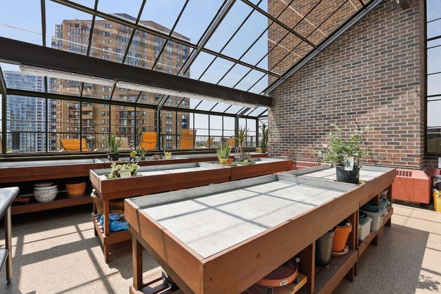 1235 Yale Place 1505, Minneapolis, MN 55403