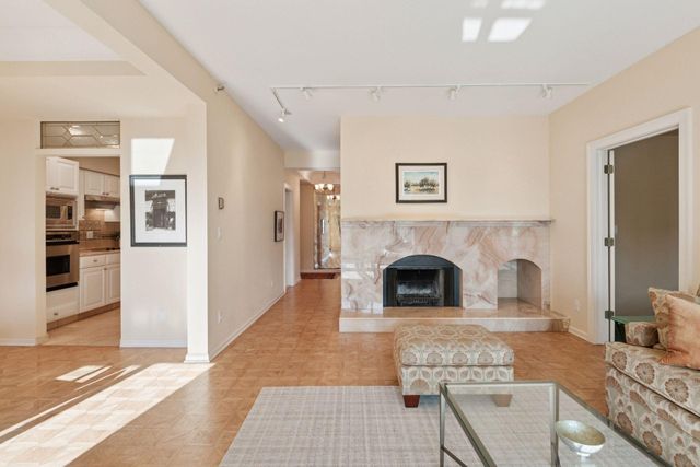 1235 Yale Place 1505, Minneapolis, MN 55403