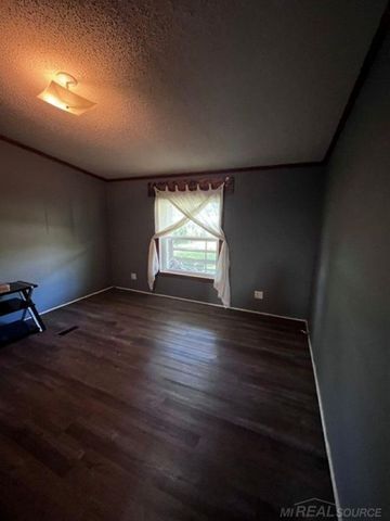 351 Center Street, Algonac, MI 48001