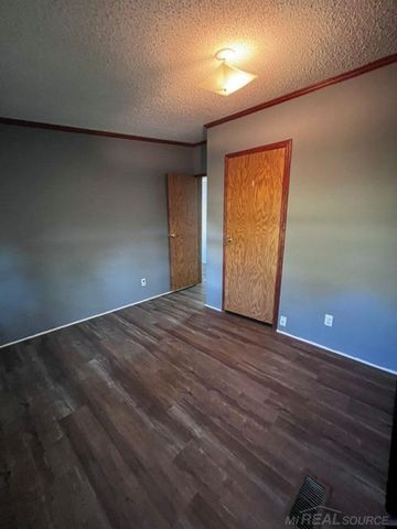 351 Center Street, Algonac, MI 48001