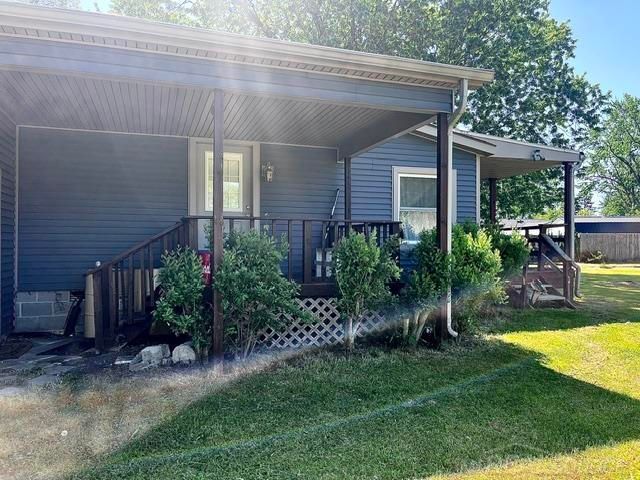 351 Center Street, Algonac, MI 48001