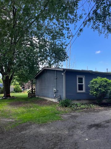 351 Center Street, Algonac, MI 48001