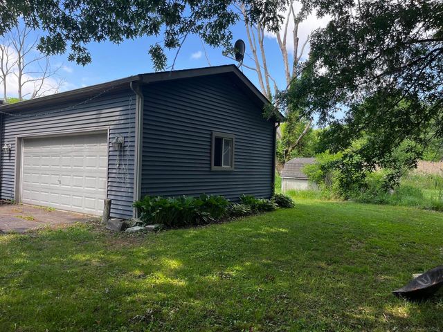 351 Center Street, Algonac, MI 48001