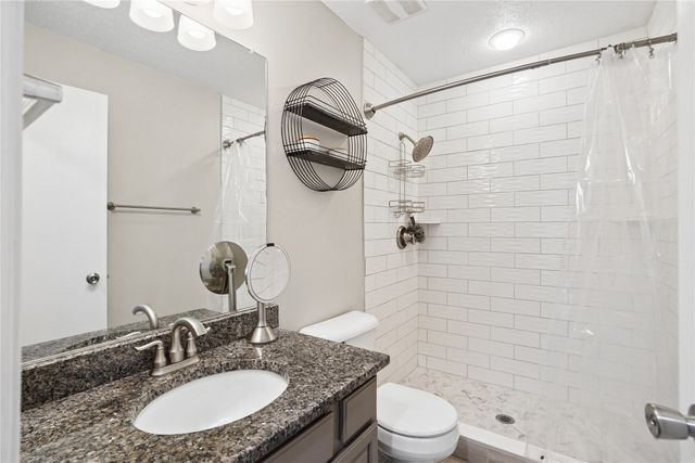 2811 SE 22nd Street 820, Des Moines, IA 50320