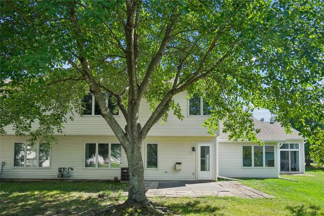 2811 SE 22nd Street 820, Des Moines, IA 50320
