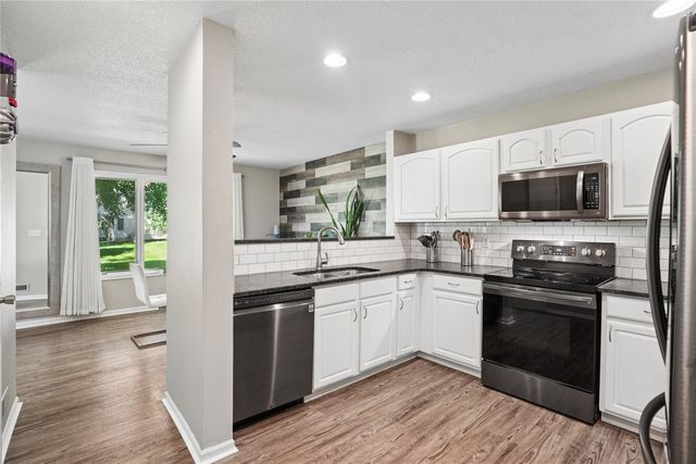 2811 SE 22nd Street 820, Des Moines, IA 50320