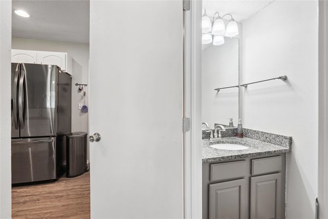 2811 SE 22nd Street 820, Des Moines, IA 50320