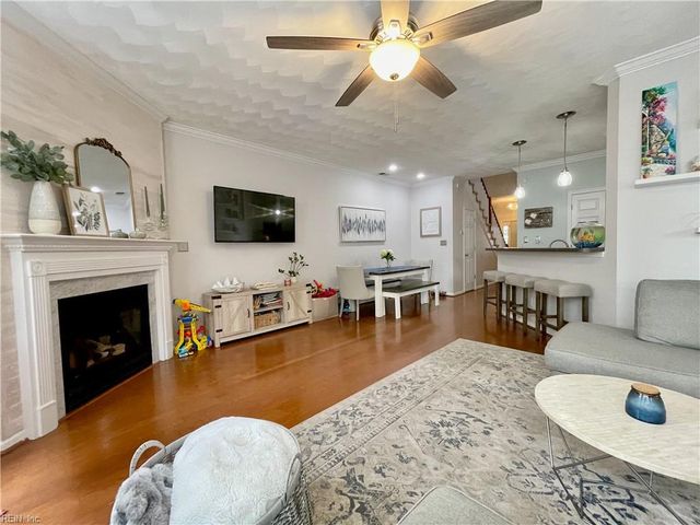 1805 Mizzen LN, Virginia Beach, VA 23454