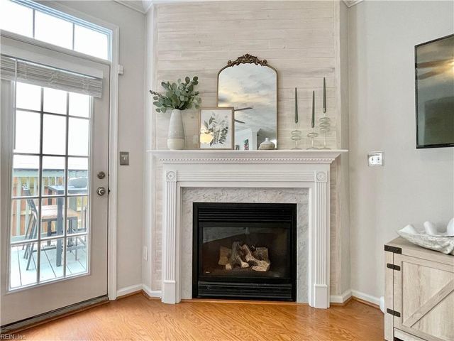 1805 Mizzen LN, Virginia Beach, VA 23454