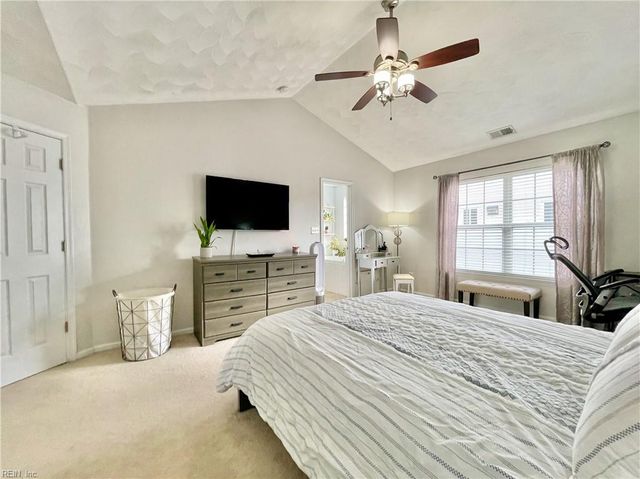 1805 Mizzen LN, Virginia Beach, VA 23454