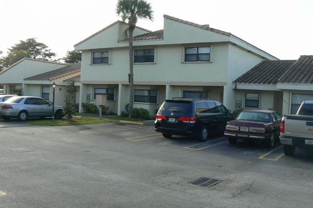 3131 CORAL RIDGE DR 3131, Coral Springs, FL 33065