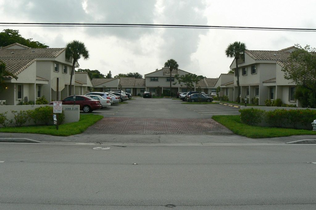 3131 CORAL RIDGE DR 3131, Coral Springs, FL 33065