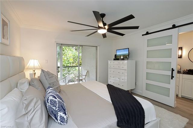 788 Park Shore DR E14, Naples, FL 34103