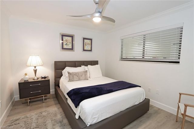 788 Park Shore DR E14, Naples, FL 34103