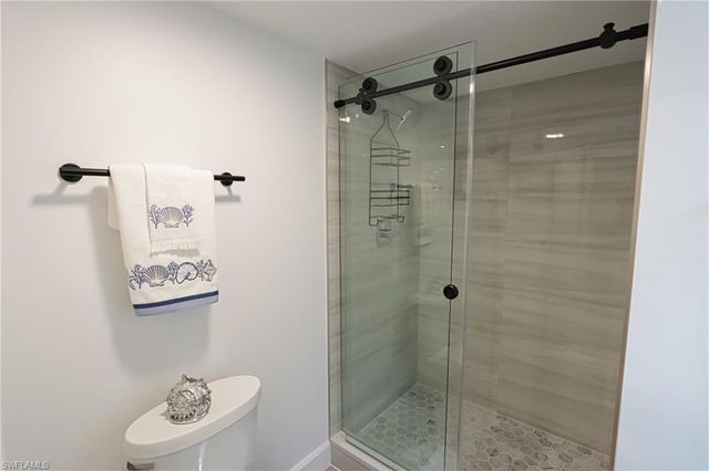 788 Park Shore DR E14, Naples, FL 34103