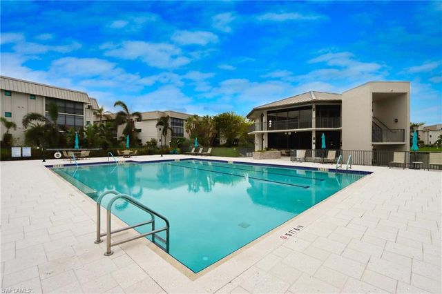 788 Park Shore DR E14, Naples, FL 34103