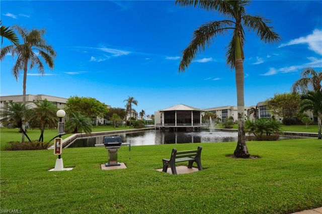 788 Park Shore DR E14, Naples, FL 34103