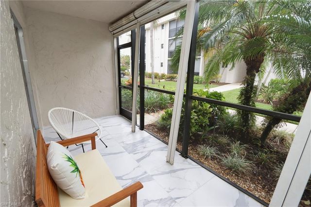 788 Park Shore DR E14, Naples, FL 34103