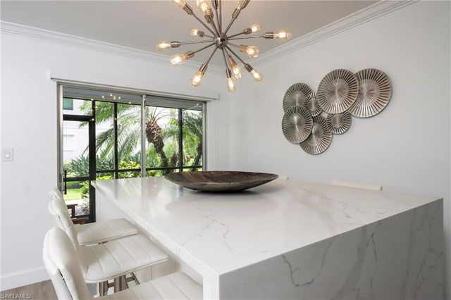 788 Park Shore DR E14, Naples, FL 34103