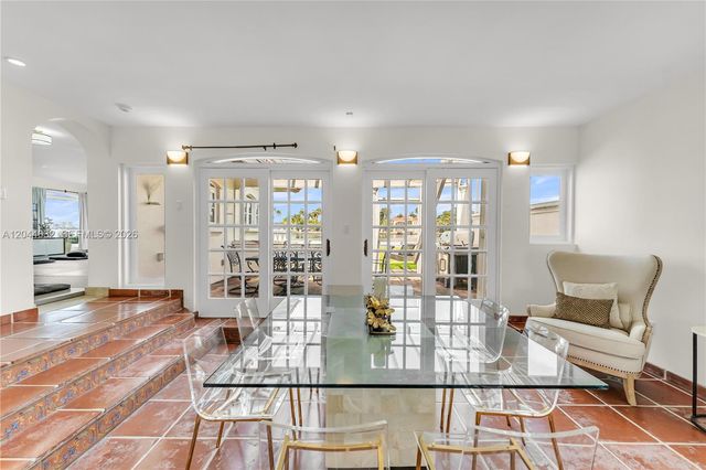 7500 W Treasure Dr, North Bay Village, FL 33141
