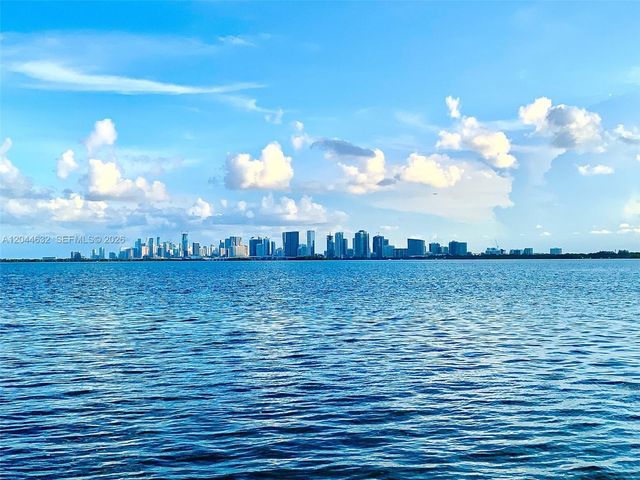 7500 W Treasure Dr, North Bay Village, FL 33141
