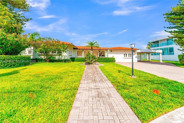 7500 W Treasure Dr, North Bay Village, FL 33141