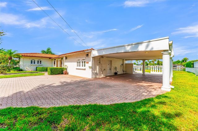 7500 W Treasure Dr, North Bay Village, FL 33141