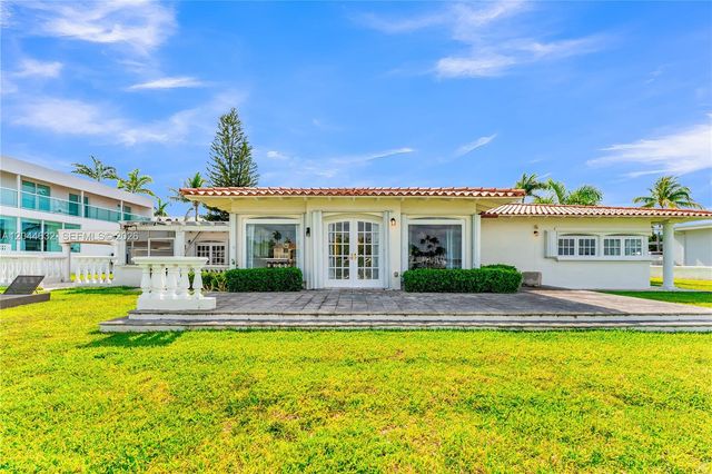 7500 W Treasure Dr, North Bay Village, FL 33141