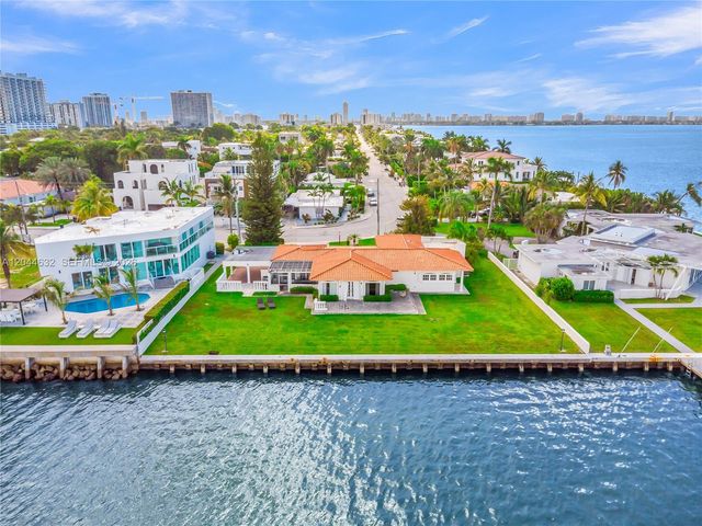 7500 W Treasure Dr, North Bay Village, FL 33141