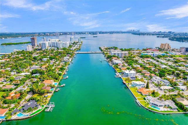 7500 W Treasure Dr, North Bay Village, FL 33141