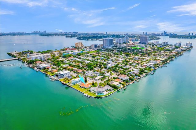 7500 W Treasure Dr, North Bay Village, FL 33141