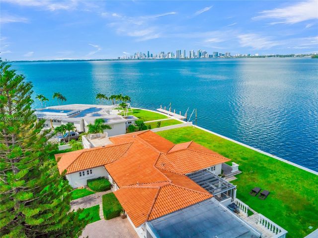 7500 W Treasure Dr, North Bay Village, FL 33141