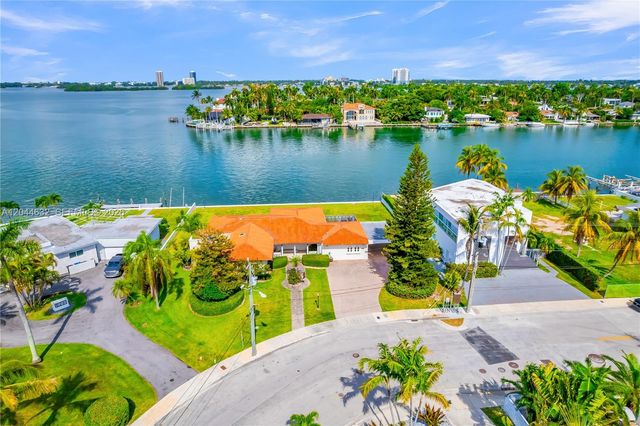 7500 W Treasure Dr, North Bay Village, FL 33141