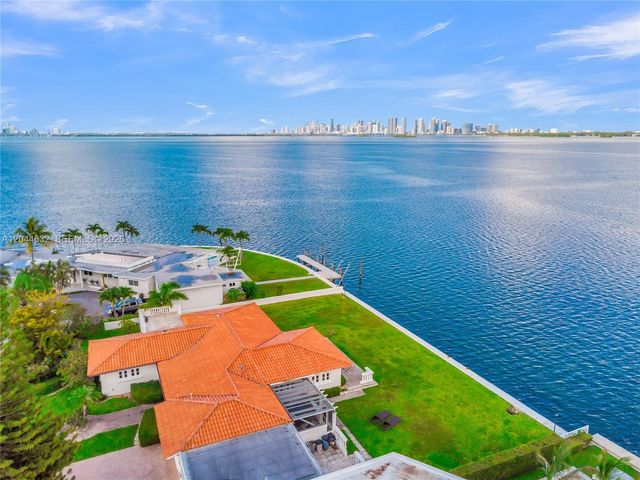 7500 W Treasure Dr, North Bay Village, FL 33141