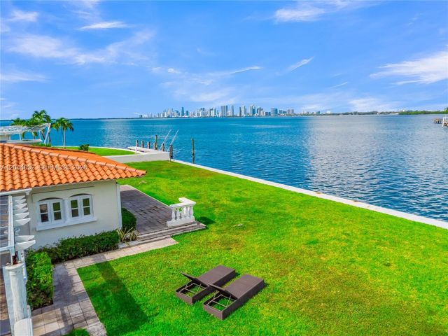 7500 W Treasure Dr, North Bay Village, FL 33141