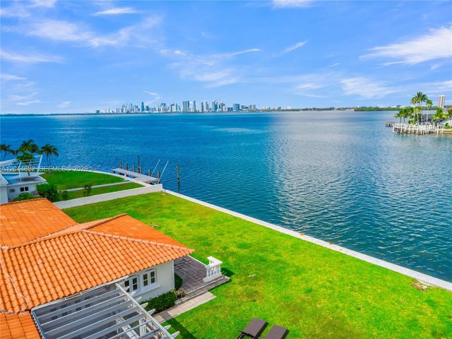 7500 W Treasure Dr, North Bay Village, FL 33141