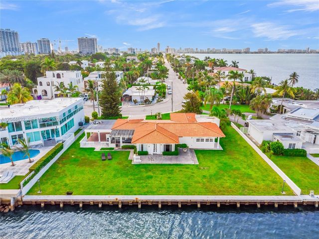 7500 W Treasure Dr, North Bay Village, FL 33141