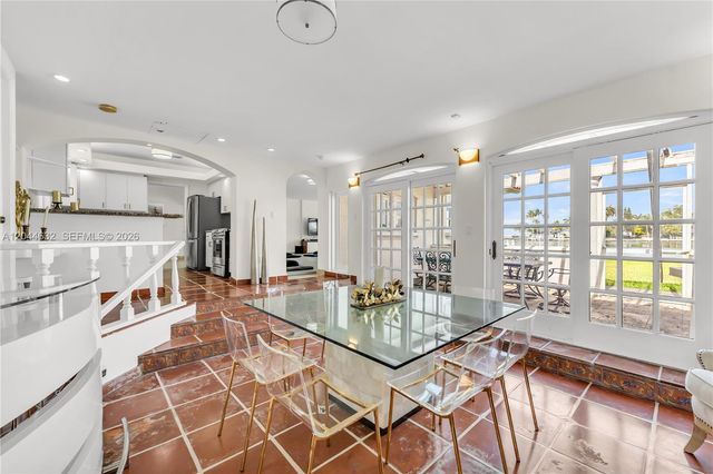 7500 W Treasure Dr, North Bay Village, FL 33141