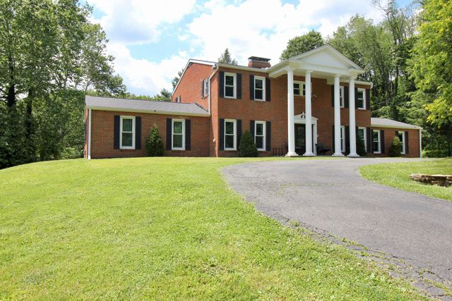306 Beechwood Drive, Granville, OH 43023