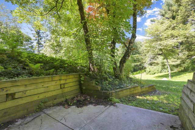 306 Beechwood Drive, Granville, OH 43023