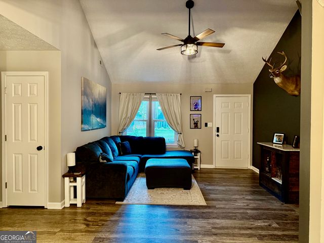 148 Apache Point, Senoia, GA 30276