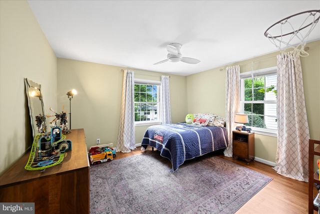 5608 NEWINGTON RD, Bethesda, MD 20816
