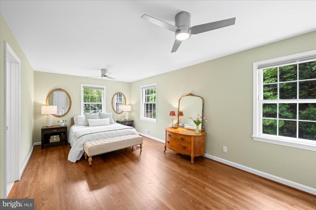 5608 NEWINGTON RD, Bethesda, MD 20816
