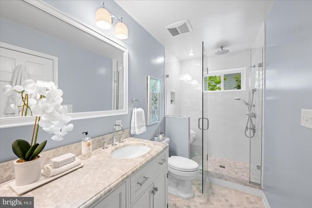 5608 NEWINGTON RD, Bethesda, MD 20816