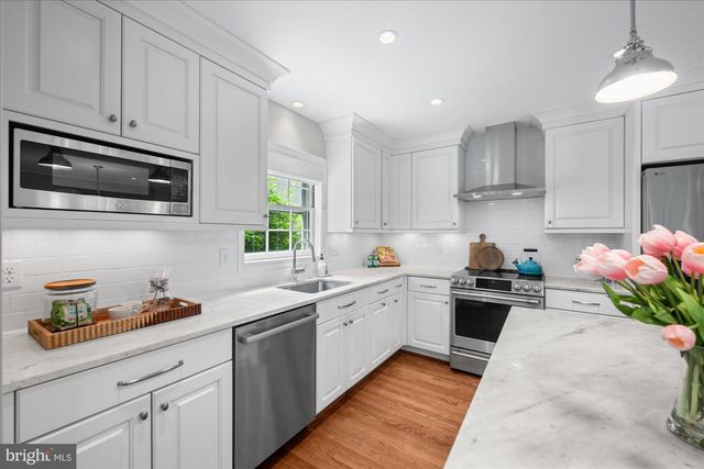 5608 NEWINGTON RD, Bethesda, MD 20816