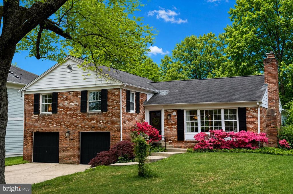 5608 NEWINGTON RD, Bethesda, MD 20816